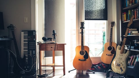 Podcast Intro Music: How to Find the Perfect Song