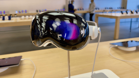 The Best Music for Virtual Reality, VR, and 360-Degree Videos: Top 10 Tracks to Enhance Your VR Projects